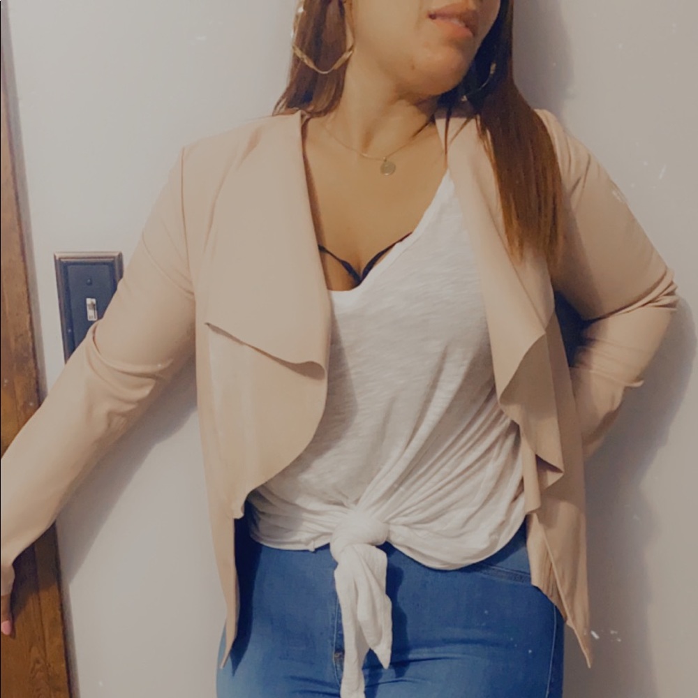 Zara’s Women’s Pale Pink Faux Leather Jacket - Picture 10 of 13